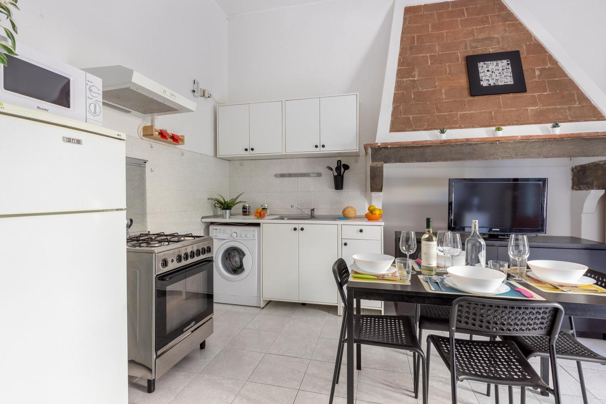 Pisa Bright Apartment Near The Airport Bagian luar foto